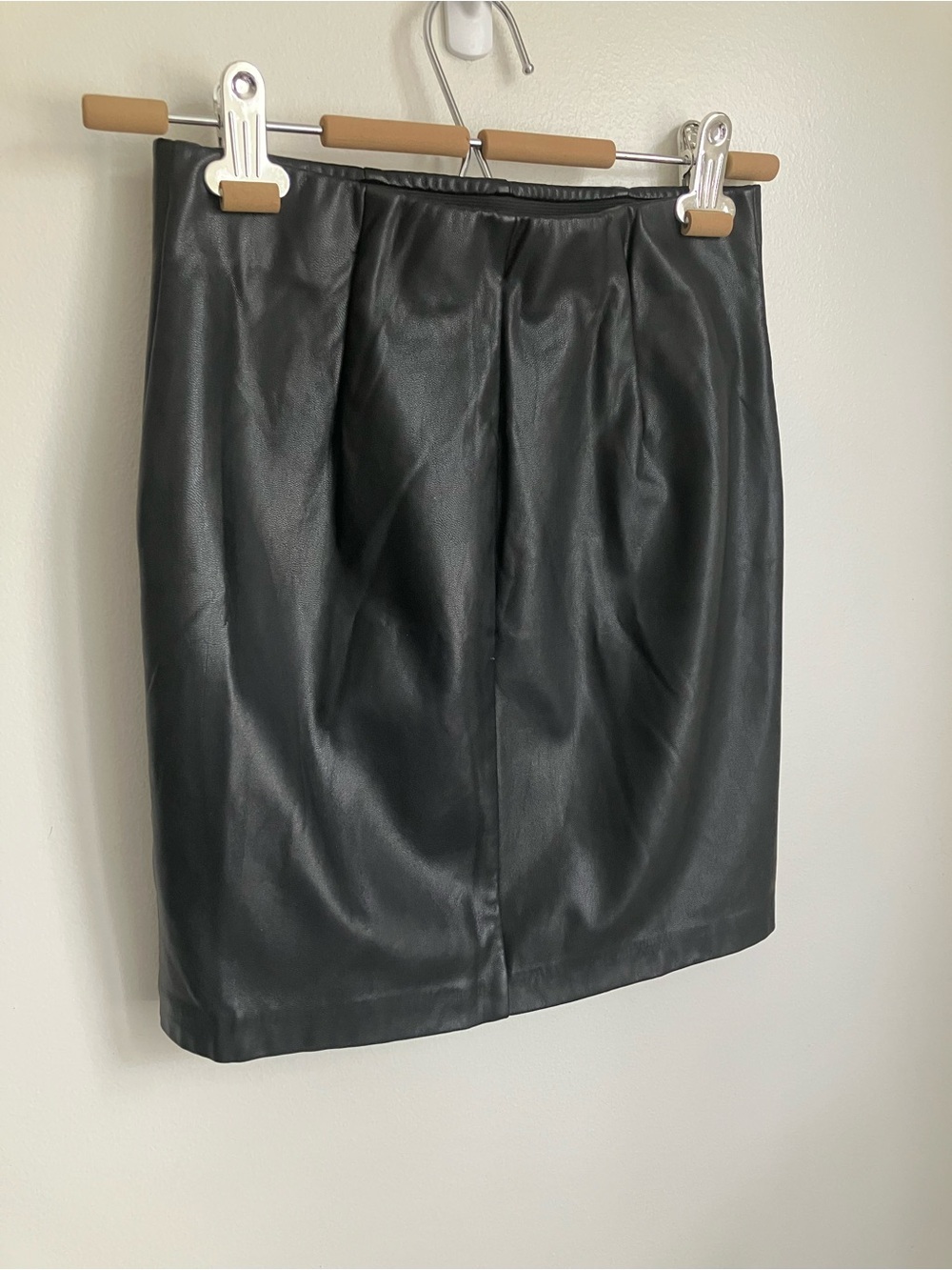 Dynamite Women’s Faux Leather Mini Skirt